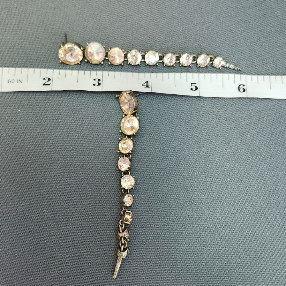 Oscar De La Renta Light Peach Color Gradient Crystal Dangle Earrings - Picture 7 of 7